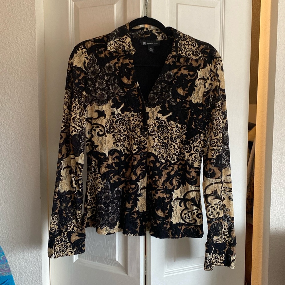 Patterned Lace Button Up Blouse